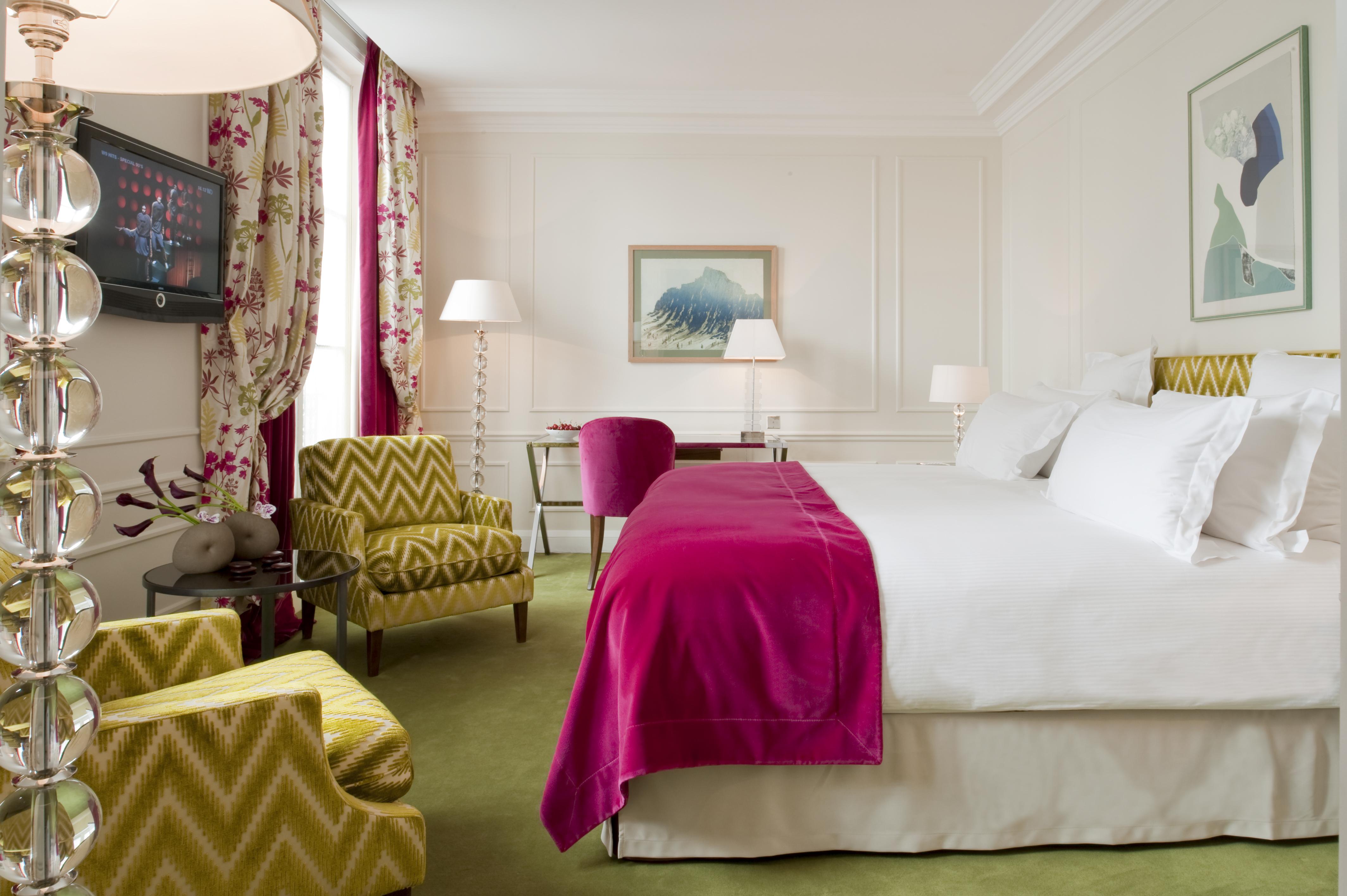 Le Burgundy Paris Hotel Room photo