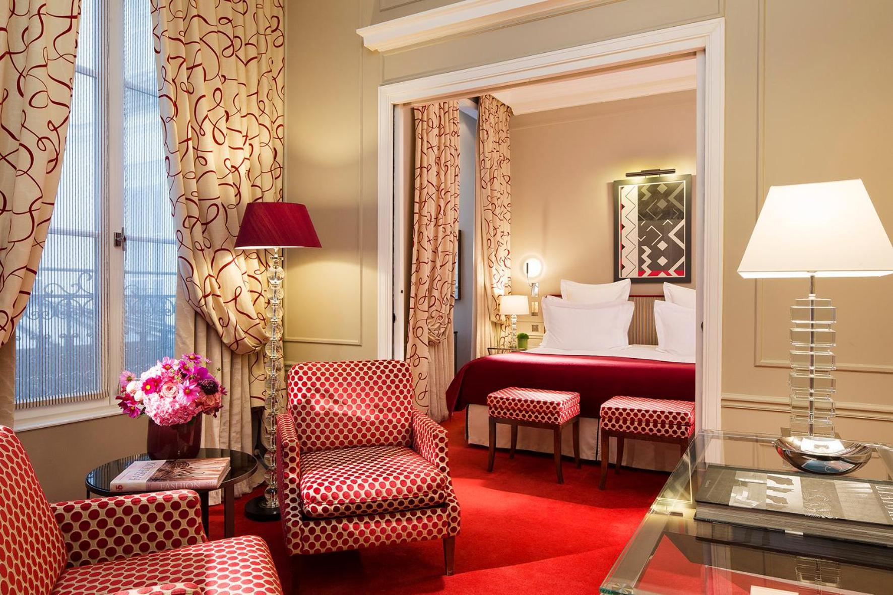 Le Burgundy Paris Hotel Exterior photo