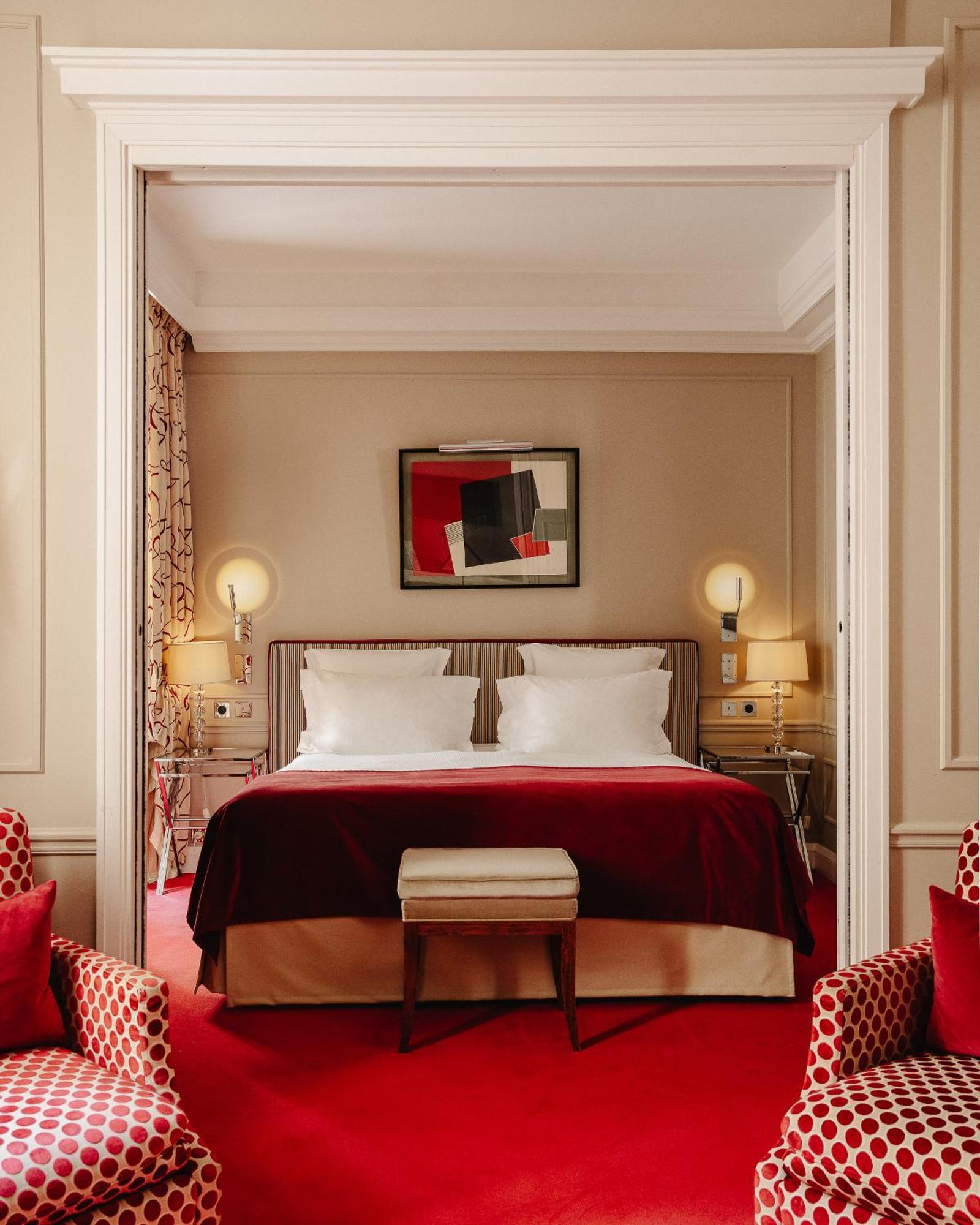 Le Burgundy Paris Hotel Exterior photo
