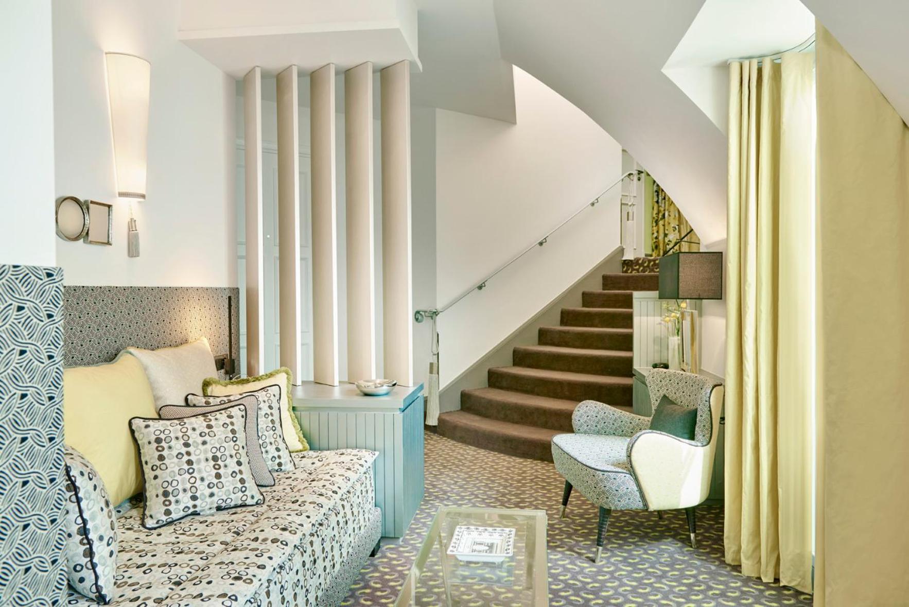 Le Burgundy Paris Hotel Exterior photo
