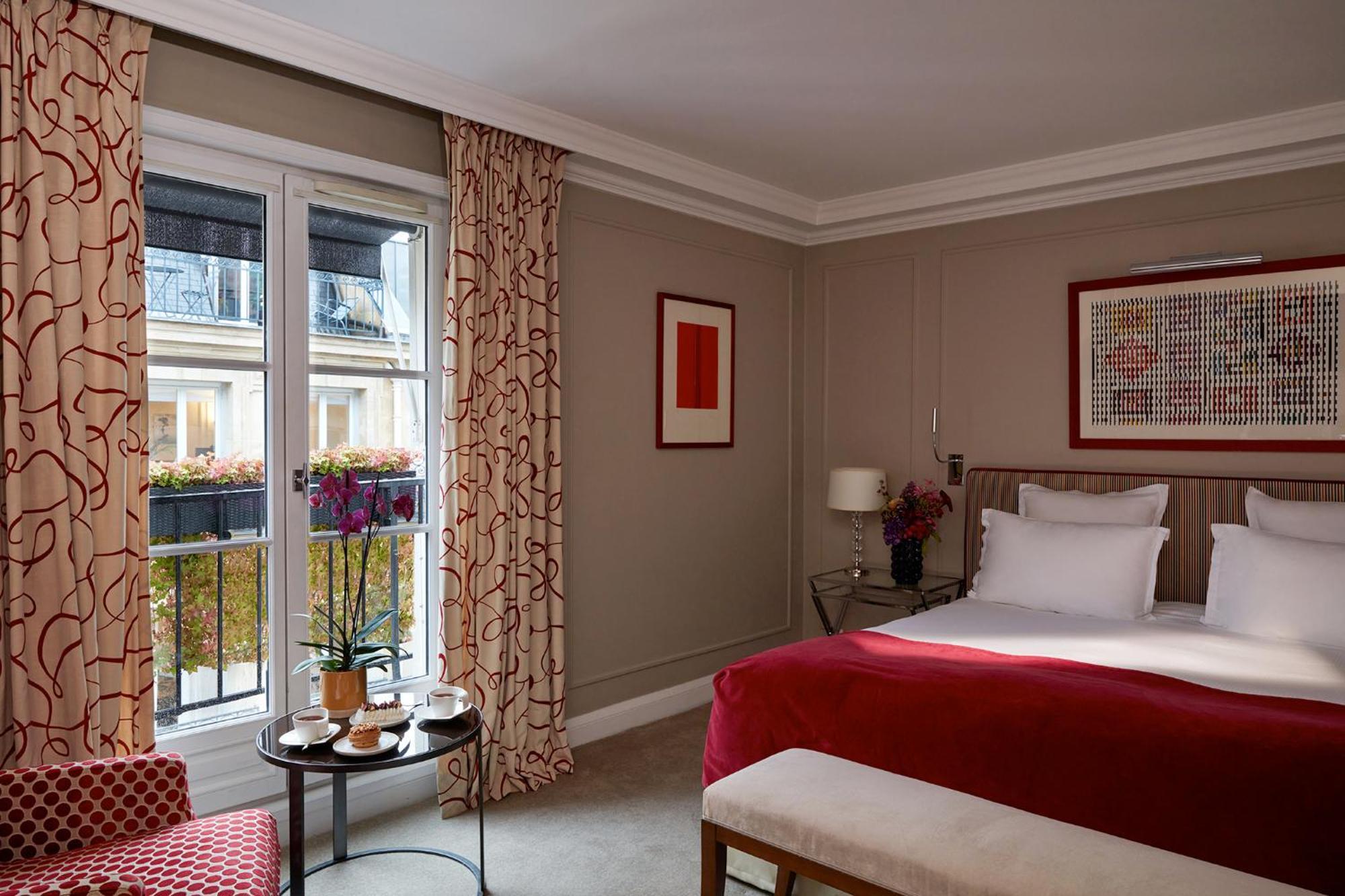 Le Burgundy Paris Hotel Exterior photo