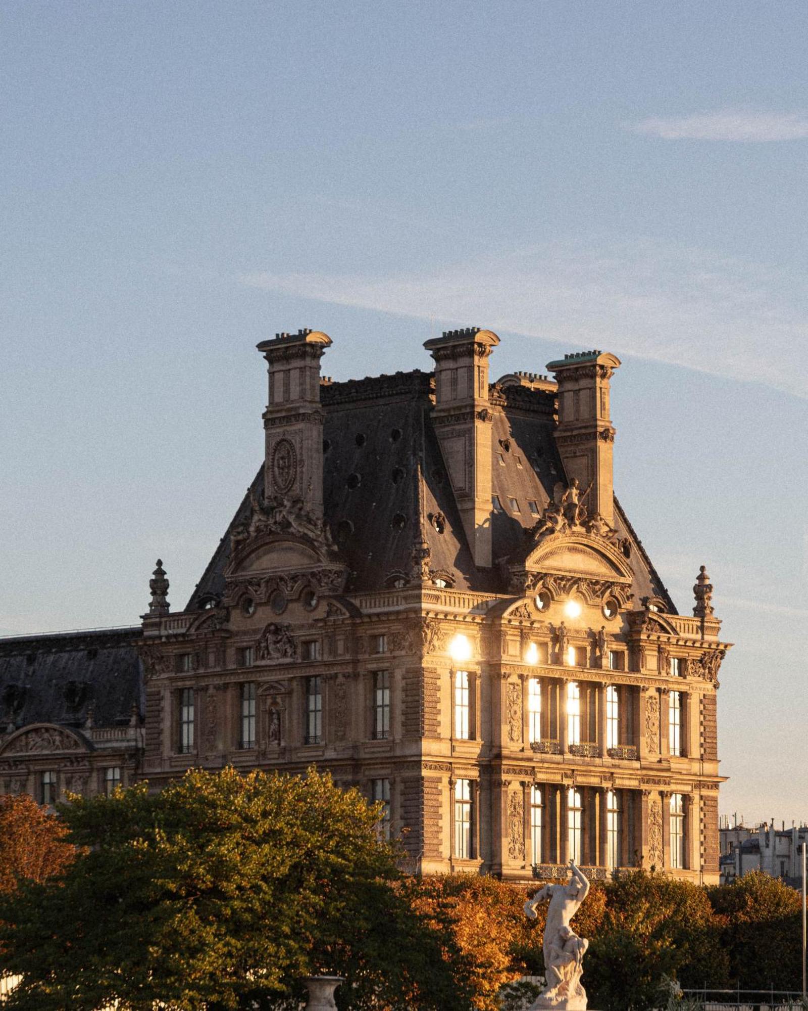 Le Burgundy Paris Hotel Exterior photo