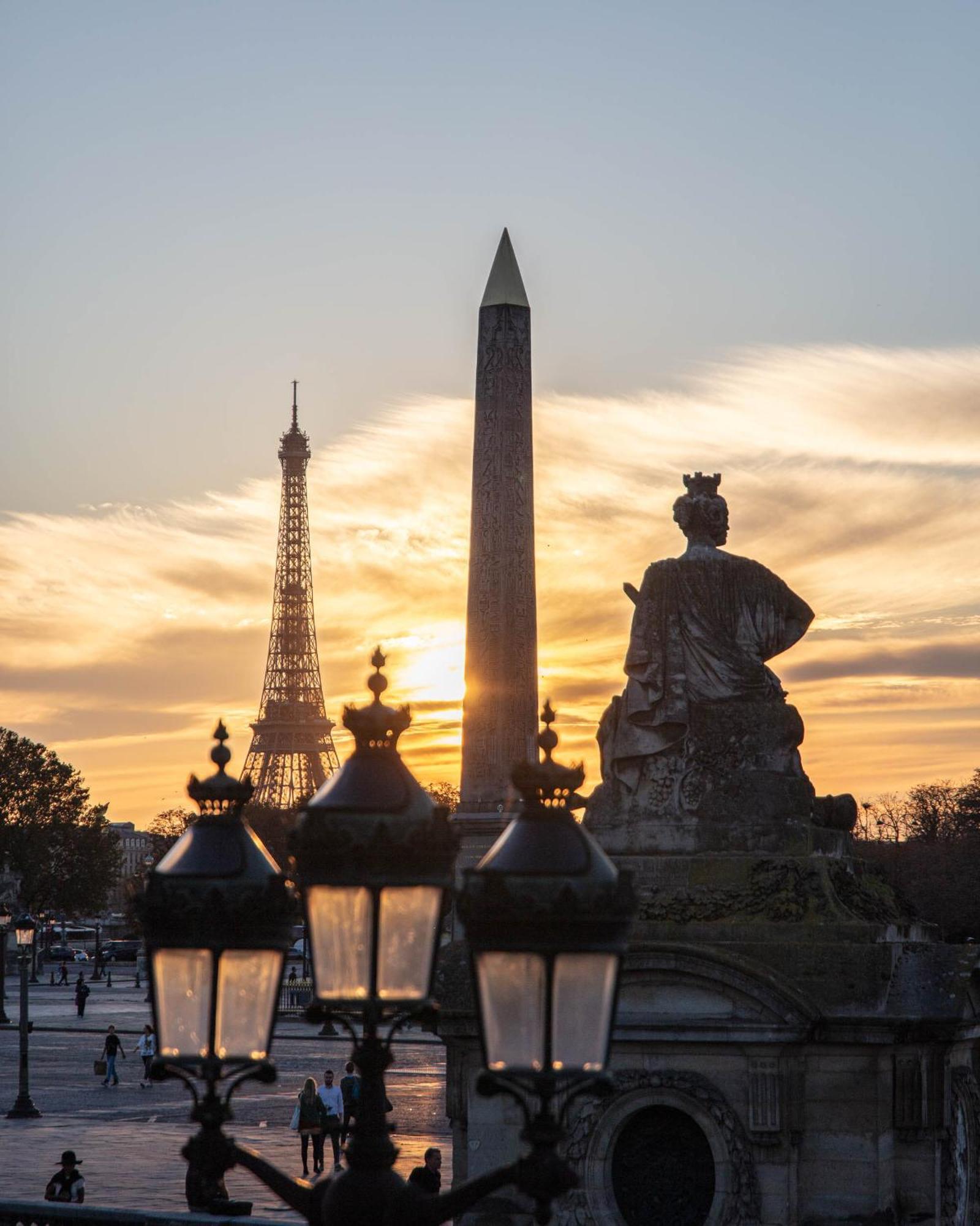Le Burgundy Paris Hotel Exterior photo