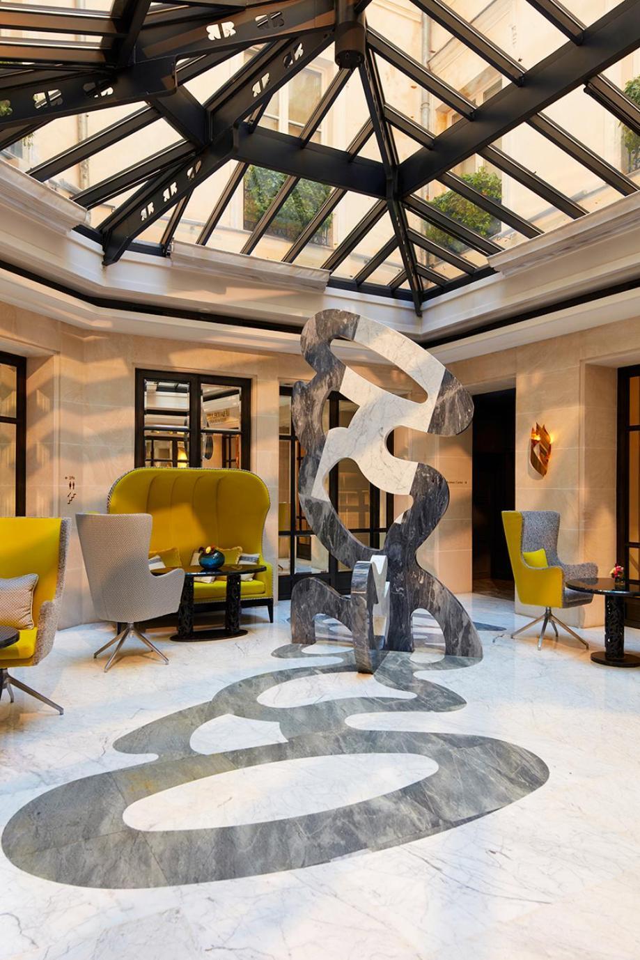 Le Burgundy Paris Hotel Exterior photo