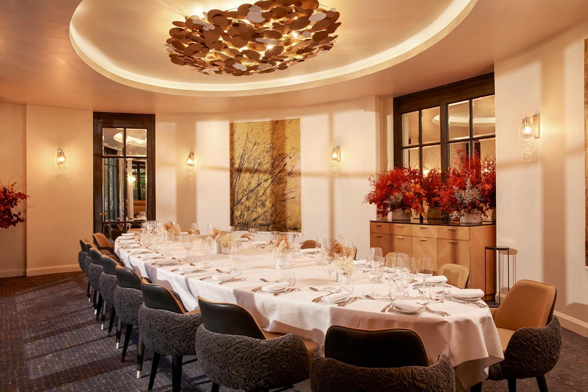 Le Burgundy Paris Hotel Exterior photo