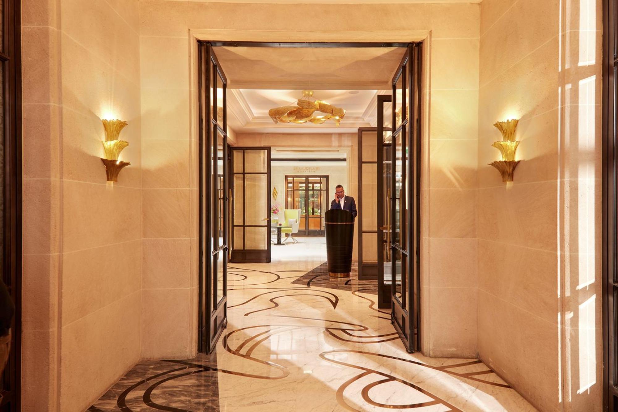 Le Burgundy Paris Hotel Exterior photo